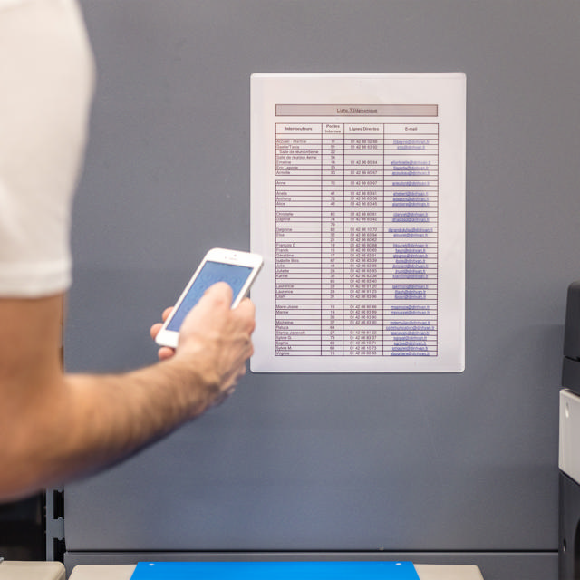 Funda porta anuncios magnética, apertura lateral grande, A4